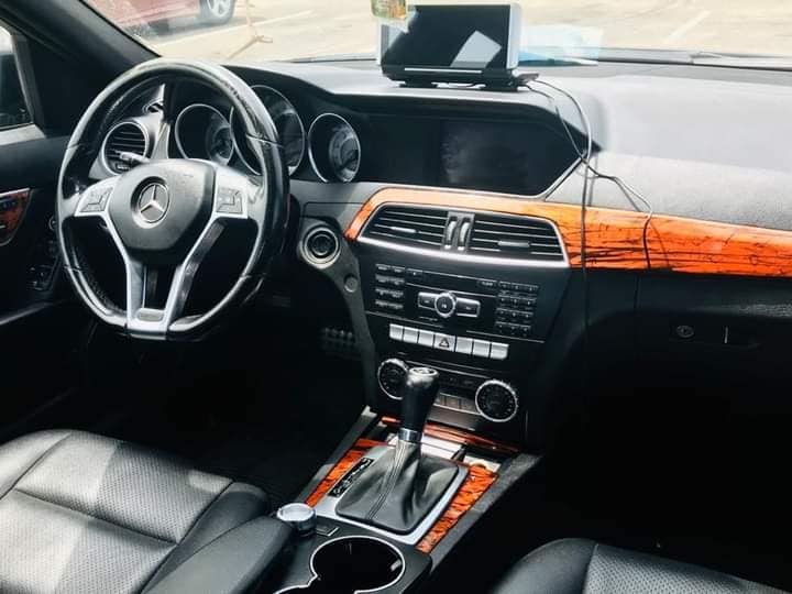 Mercedes C300  Année 2016 Disponible
