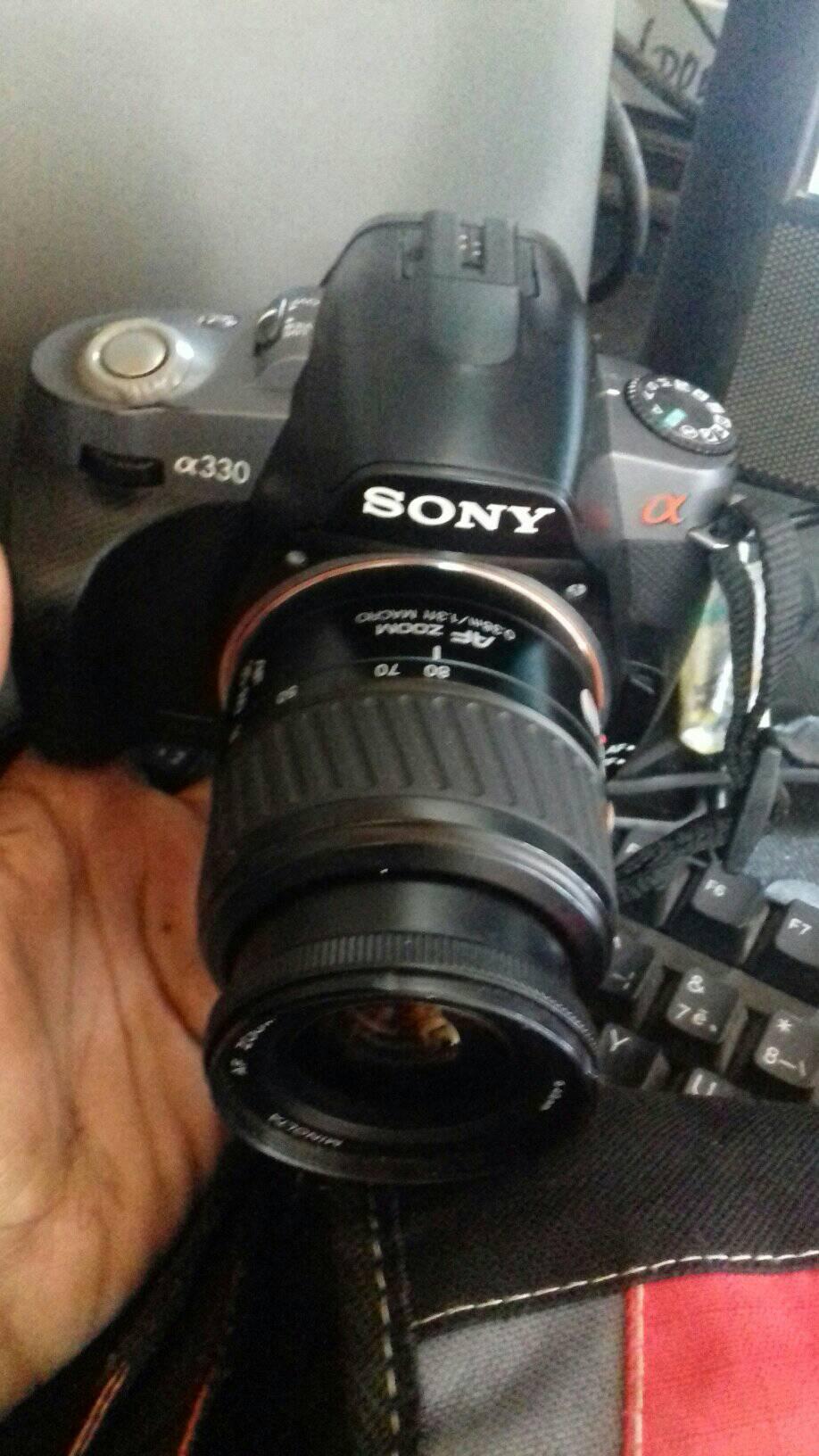 Appareil Photo Sony alpha 330  spécial photo +35-80mm Disponible