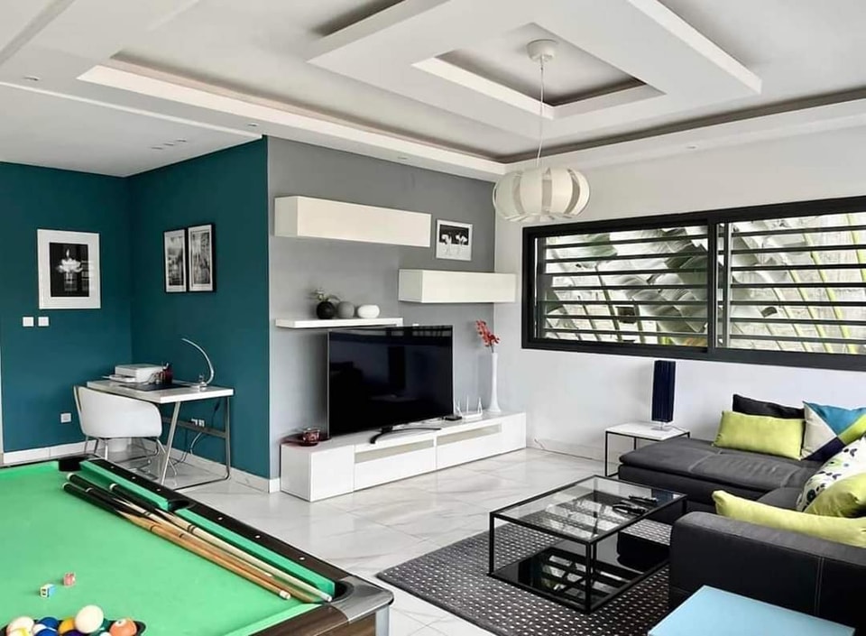 superbe villa duplex 06 pcs meuble avec piscine riviera mbadon
